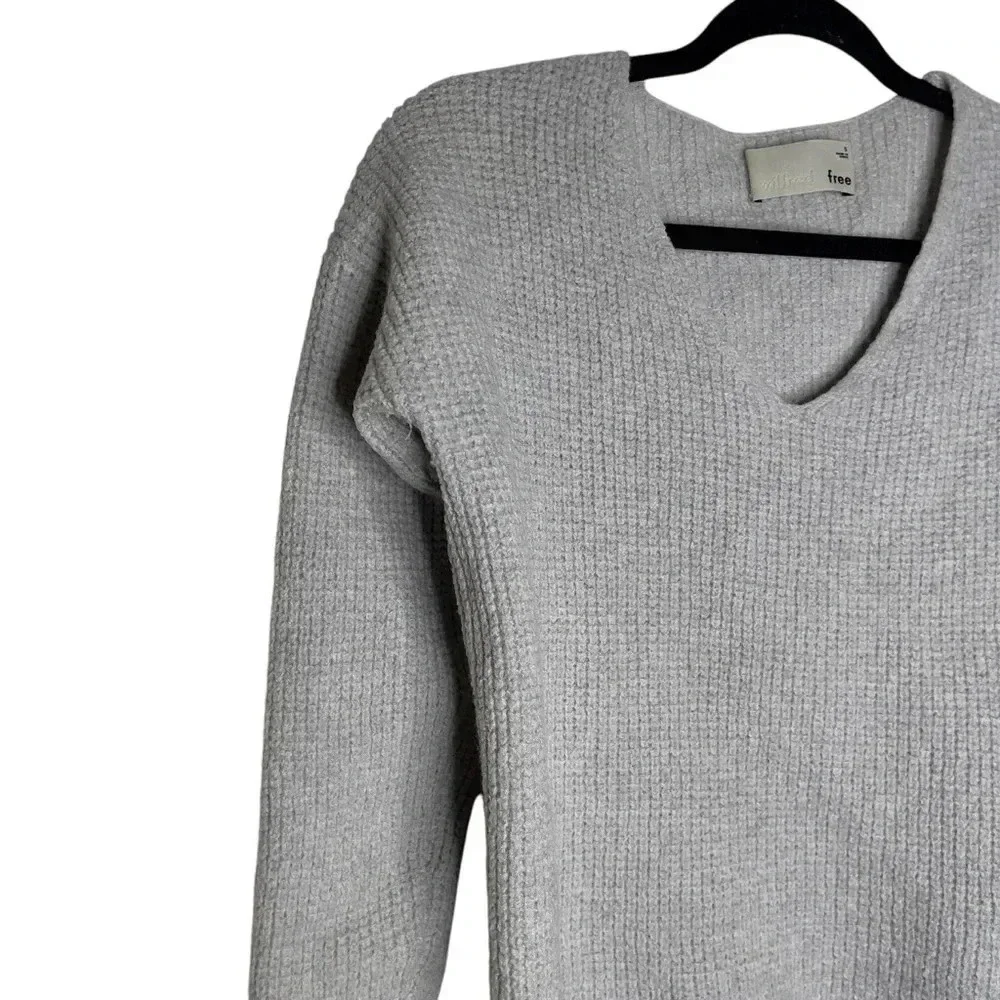 Aritzia Wilfred Free Wolter Wool Grey V-Neck Long Sleeve Knit sweater Size Small - Picture 7 of 10